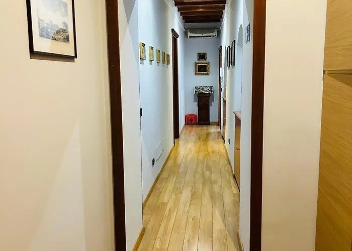 Cenci 招待所 4*